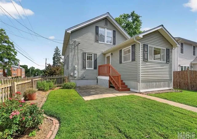Photo 2 of Single family home for sale at 904 Chelsea Ave, Saint Louis, MO 63122 | MLS# MIS26059160 | Listing updated on 2026-09-23