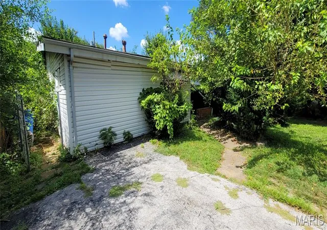 Photo 1 of Single family home for sale at 6803 Woodhurst Dr, Saint Louis, MO 63134 | MLS# MIS26059169 | Listing updated on 2026-10-01