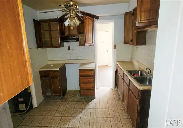 Photo 4 of Single family home for sale at 6803 Woodhurst Dr, Saint Louis, MO 63134 | MLS# MIS26059169 | Listing updated on 2026-10-01
