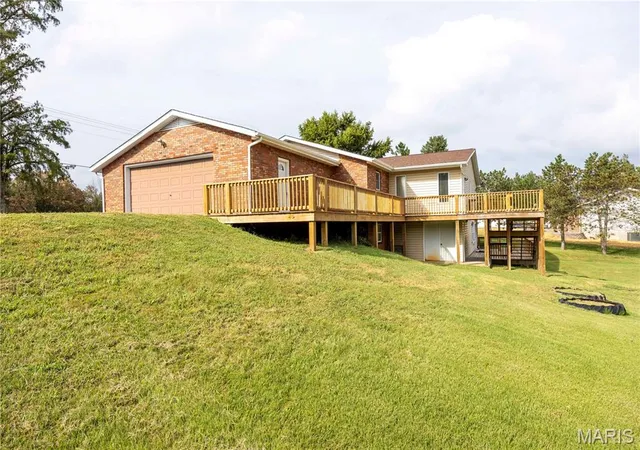 Photo 2 of Single family home for sale at 2023 Hwy B, Perryville, MO 63775 | MLS# MIS26059184 | Listing updated on 2026-09-14