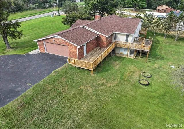 Photo 3 of Single family home for sale at 2023 Hwy B, Perryville, MO 63775 | MLS# MIS26059184 | Listing updated on 2026-09-14