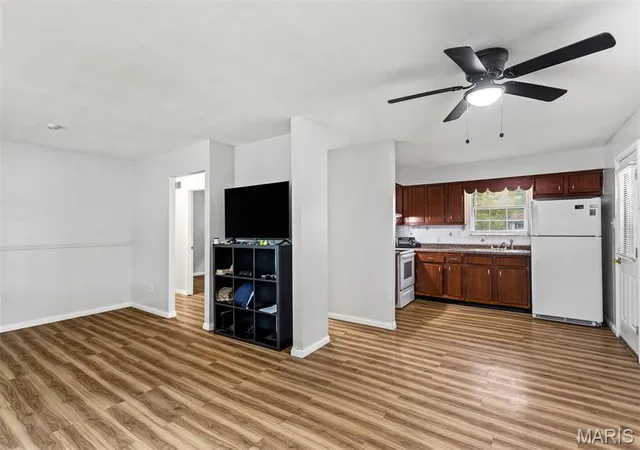 Photo 4 of Single family home for sale at 5445 Carter Dr, House Springs, MO 63051 | MLS# MIS26059187 | Listing updated on 2026-09-30