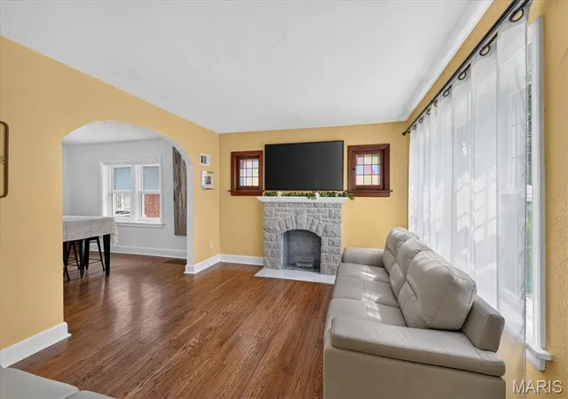 Photo 3 of Single family home for sale at 7537 Hiawatha Ave, Saint Louis, MO 63117 | MLS# MIS26059188 | Listing updated on 2026-09-18