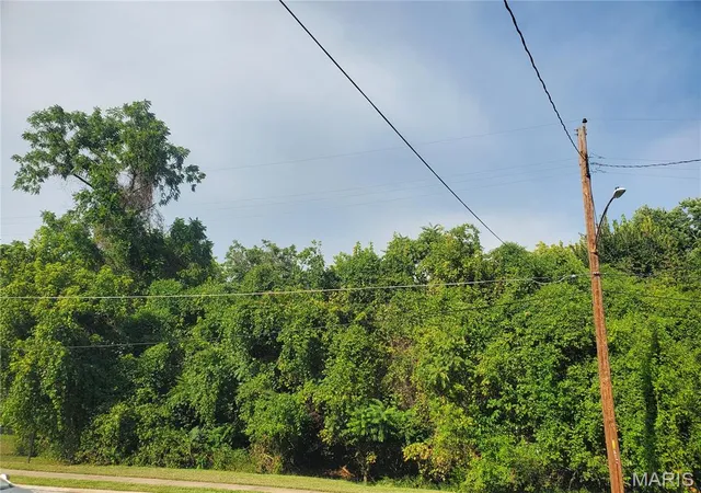 Photo 2 of Land for sale at 12x Hillcrest Ave, Collinsville, IL 62234 | MLS# MIS26059198 | Listing updated on 2026-09-21