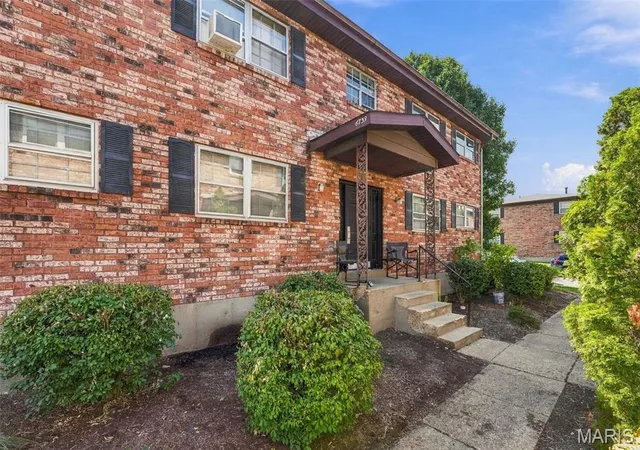 Photo 1 of Multi family home for sale at 6739 Highland House Ct, Saint Louis, MO 63123 | MLS# MIS26059201 | Listing updated on 2026-09-16