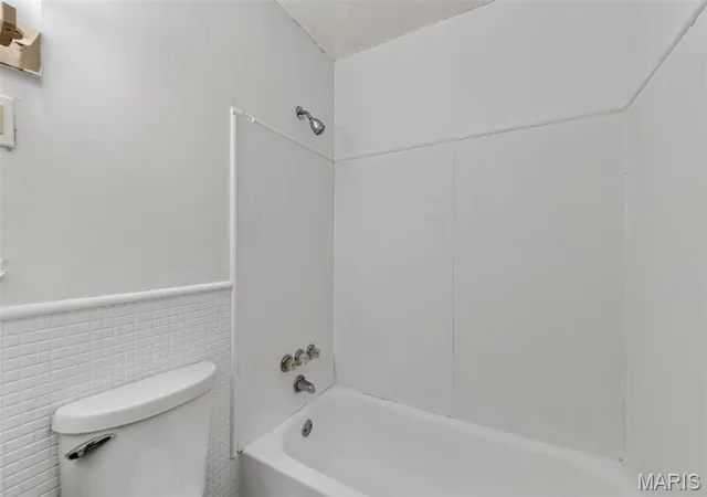 Photo 2 of Condo for sale at 8724 Santa Bella Dr #H, Hazelwood, MO 63042 | MLS# MIS26059206 | Listing updated on 2026-09-19