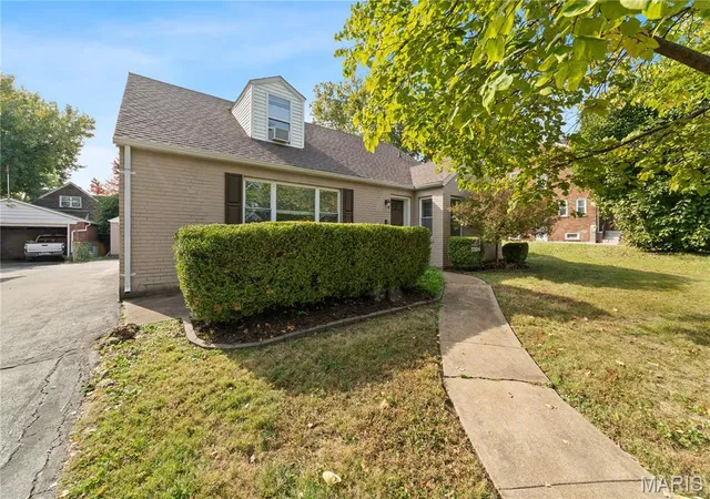 Photo 2 of Single family home for sale at 7324 Ahern Ave, Saint Louis, MO 63130 | MLS# MIS26059212 | Listing updated on 2026-10-29