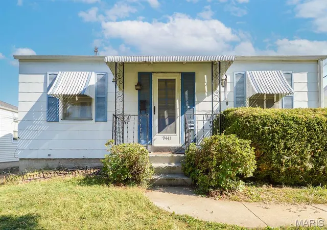 Single family home for sale at 9441 Kathlyn Dr, Saint Louis, MO 63134 | MLS# MIS26059213
