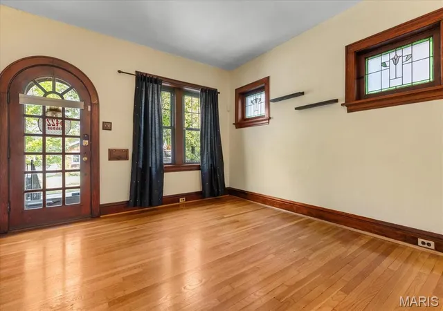 Photo 4 of Sale Pending at 5422 Finkman St, Saint Louis, MO 63109 | MLS# MIS26059225 | Listing updated on 2026-09-20