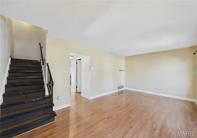 Photo 3 of Condo for sale at 8813 Santa Bella Dr, Hazelwood, MO 63042 | MLS# MIS26059226 | Listing updated on 2026-10-05