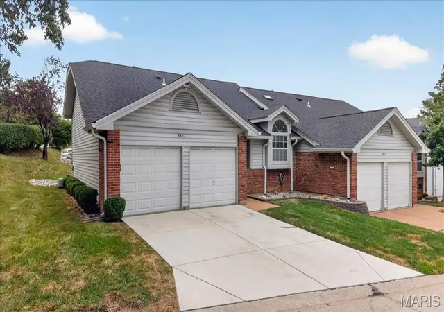 Photo 2 of Townhouse for sale at 4411 Stone Wood Ct, Saint Louis, MO 63128 | MLS# MIS26059227 | Listing updated on 2026-10-06