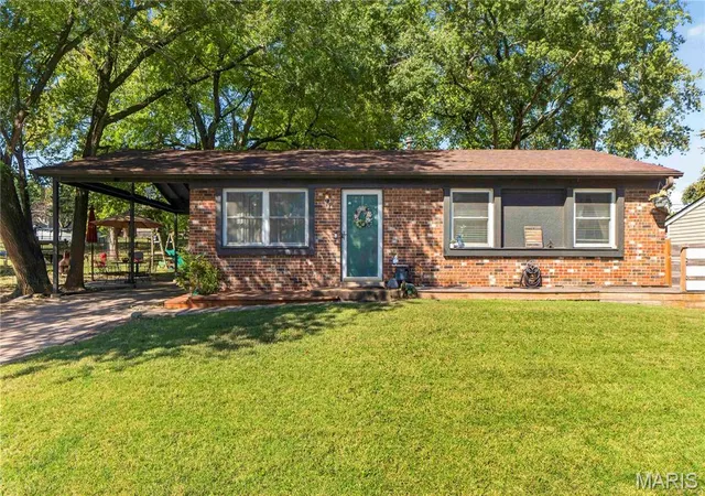 Single family home for sale at 2910 Nantwich Ln, Saint Charles, MO 63301 | MLS# MIS26059234