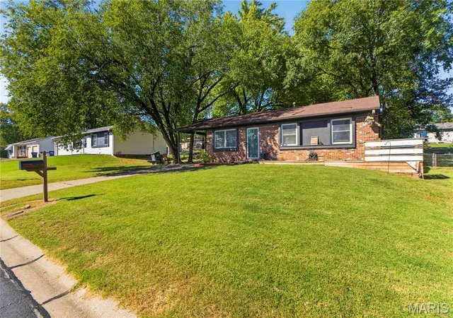 Single family home for sale at 2910 Nantwich Ln, Saint Charles, MO 63301 | MLS# MIS26059234