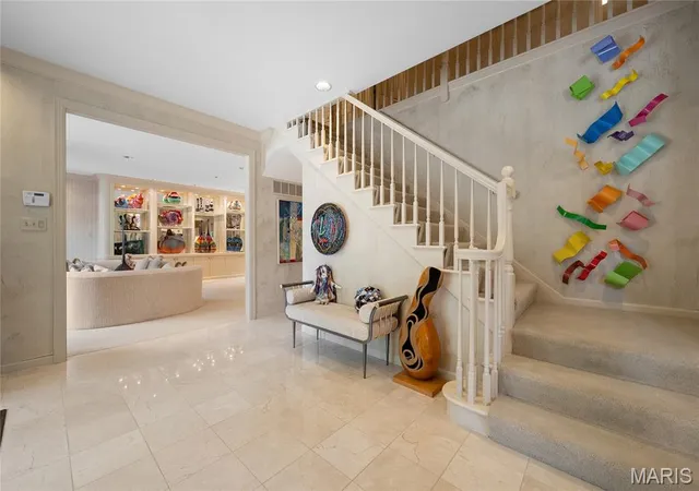 Photo 3 of Single family home for sale at 233 Brooktrail Ct, Saint Louis, MO 63141 | MLS# MIS26059242 | Listing updated on 2026-09-30