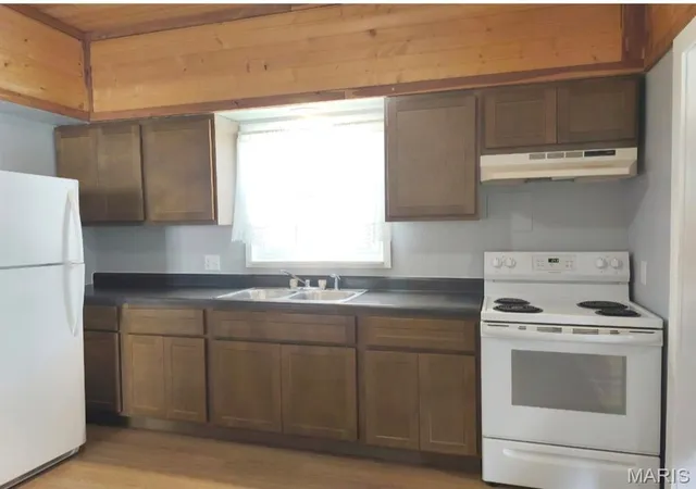 Photo 4 of Single family home for sale at 627 Market St, Sainte Genevieve, MO 63670 | MLS# MIS26059252 | Listing updated on 2026-09-22