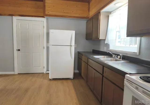 Photo 3 of Single family home for sale at 627 Market St, Sainte Genevieve, MO 63670 | MLS# MIS26059252 | Listing updated on 2026-09-22