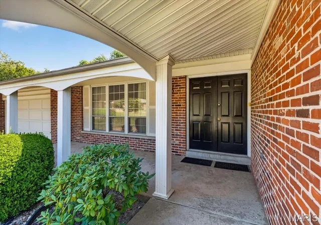 Photo 2 of Single family home for sale at 3616 Viembra Dr, Florissant, MO 63034 | MLS# MIS26059267 | Listing updated on 2026-09-19