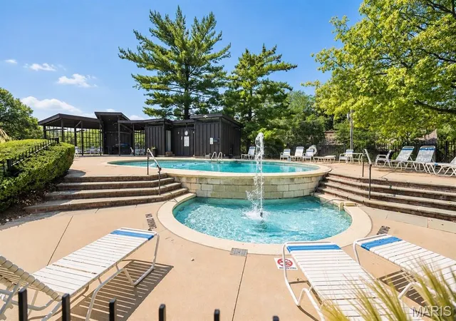 Photo 3 of Condo for sale at 590 Sarah Ln #401, Saint Louis, MO 63141 | MLS# MIS26059284 | Listing updated on 2026-09-23