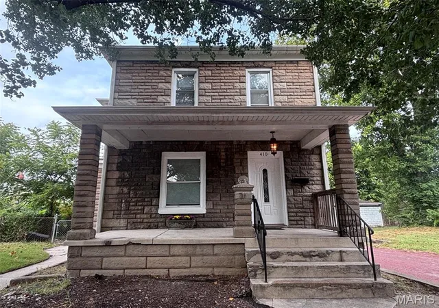 Photo 1 of Single family home for sale at 410 Spring St, Alton, IL 62002 | MLS# MIS26059287 | Listing updated on 2026-09-25
