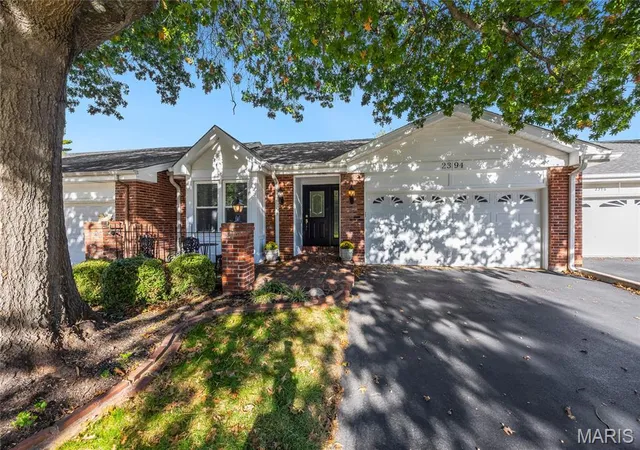 Photo 1 of Single family home for sale at 2394 Baxton Way, Chesterfield, MO 63017 | MLS# MIS26059290 | Listing updated on 2026-10-07