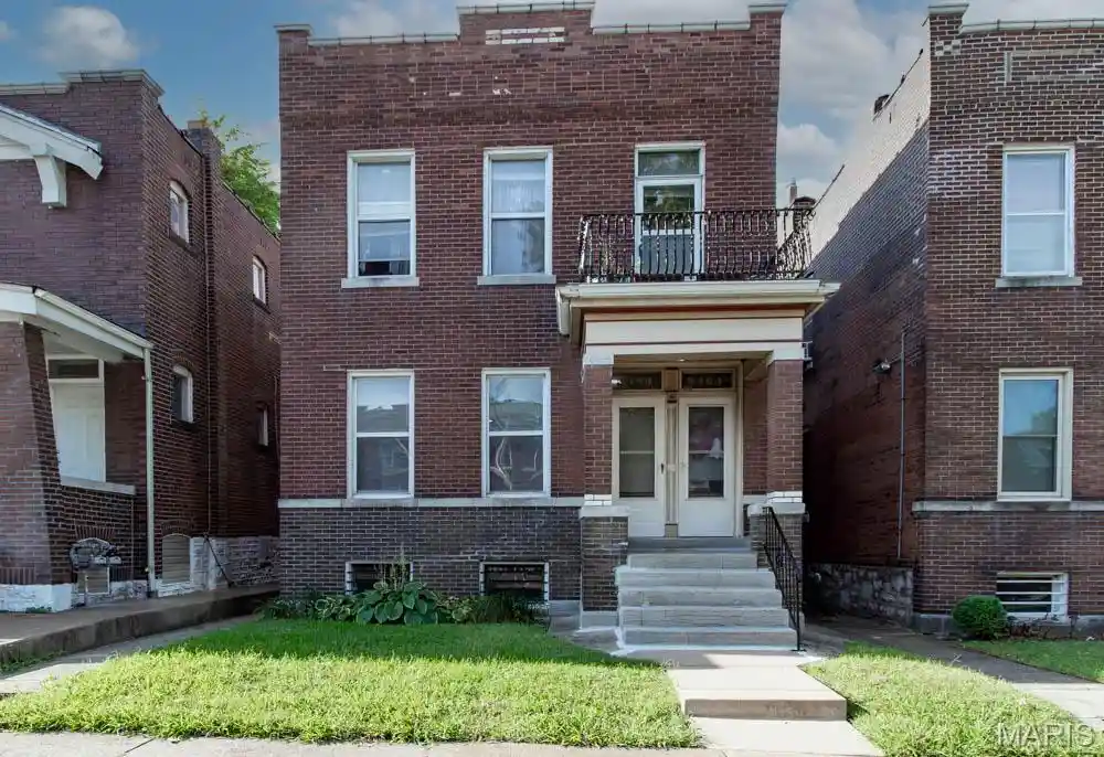 Listing Photo 2 - Condo for sale in 3464 /3464 A Montana St located at 3464 /3464 A Montana St, Saint Louis, MO 63118 - Unit #1&2