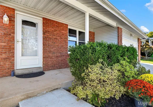 Photo 4 of Single family home for sale at 2152 Treasure Is Dr, Imperial, MO 63052 | MLS# MIS26059310 | Listing updated on 2026-10-09