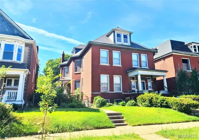 Photo 1 of Single family home for sale at 3212 Sullivan Ave, Saint Louis, MO 63107 | MLS# MIS26059313 | Listing updated on 2026-10-01