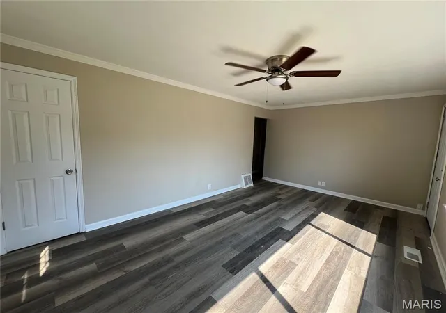 Photo 3 of Single family home for sale at 1271 Darr Dr, Saint Louis, MO 63137 | MLS# MIS26059316 | Listing updated on 2026-09-18