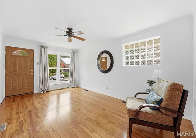 Photo 3 of Single family home for sale at 6707 Alexander St, Saint Louis, MO 63116 | MLS# MIS26059320 | Listing updated on 2026-10-30