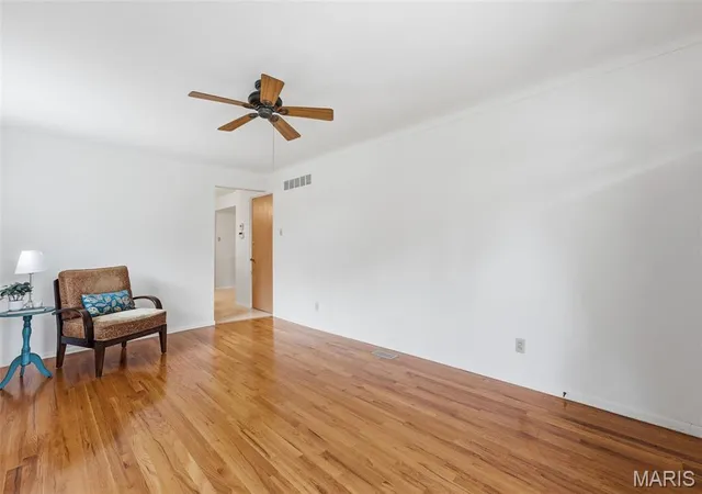 Photo 4 of Single family home for sale at 6707 Alexander St, Saint Louis, MO 63116 | MLS# MIS26059320 | Listing updated on 2026-10-30