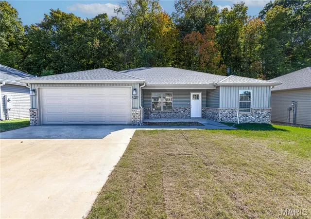 Photo 1 of Single family home for sale at 5419 Flatrock Tr, Jackson, MO 63755 | MLS# MIS26059326 | Listing updated on 2026-10-07