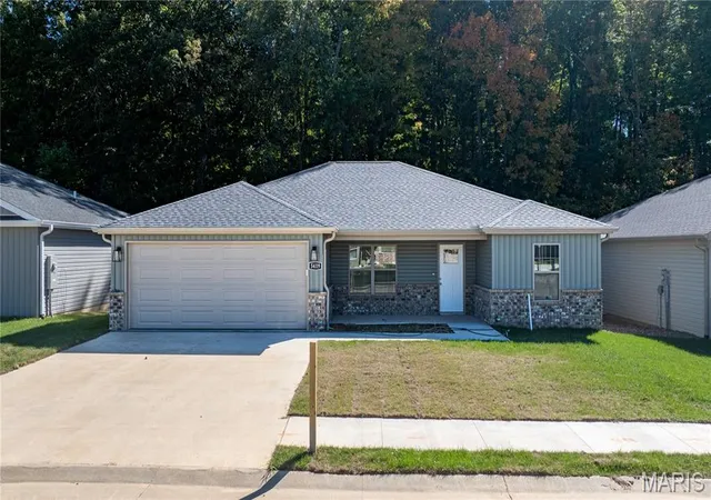 Photo 2 of Single family home for sale at 5419 Flatrock Tr, Jackson, MO 63755 | MLS# MIS26059326 | Listing updated on 2026-10-07