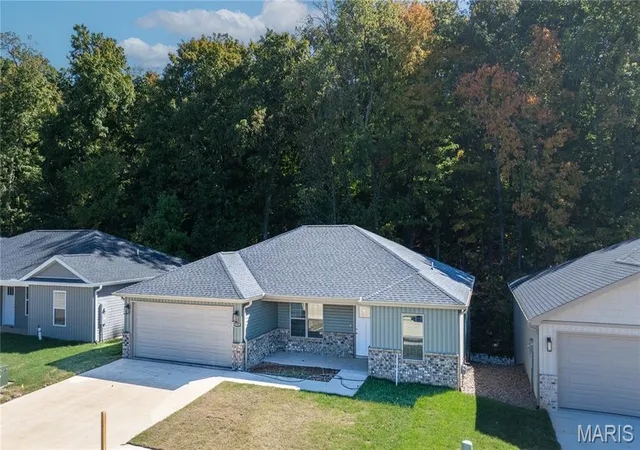 Photo 3 of Single family home for sale at 5419 Flatrock Tr, Jackson, MO 63755 | MLS# MIS26059326 | Listing updated on 2026-10-07
