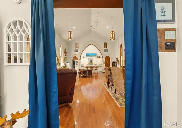 Photo 3 of Sale Pending at 901 Maupin Ave, New Haven, MO 63068 | MLS# MIS26059331 | Listing updated on 2026-09-20