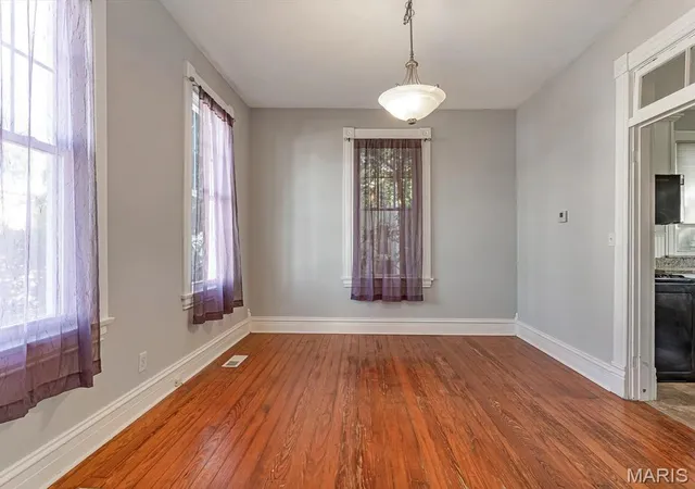 Photo 3 of Single family home for sale at 210 W 4th Street, Waterloo, IL 62298 | MLS# MIS26059338 | Listing updated on 2026-10-07