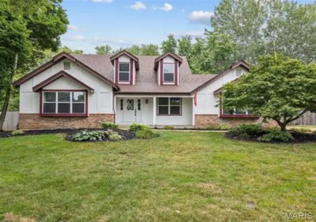Single family home for sale at 3003 Moon Flower Ct, Florissant, MO 63031 | MLS# MIS26059347