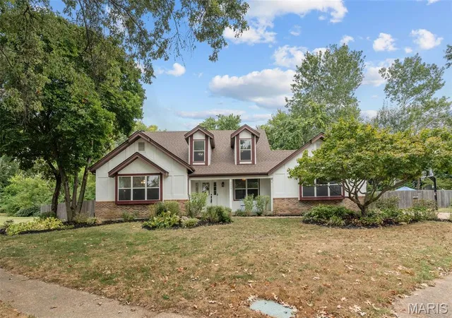 Photo 2 of Single family home for sale at 3003 Moon Flower Ct, Florissant, MO 63031 | MLS# MIS26059347 | Listing updated on 2026-09-18