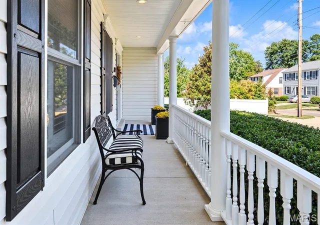 Photo 3 of Sale Pending at 1007 N Clay Ave, Saint Louis, MO 63122 | MLS# MIS26059354 | Listing updated on 2026-10-05