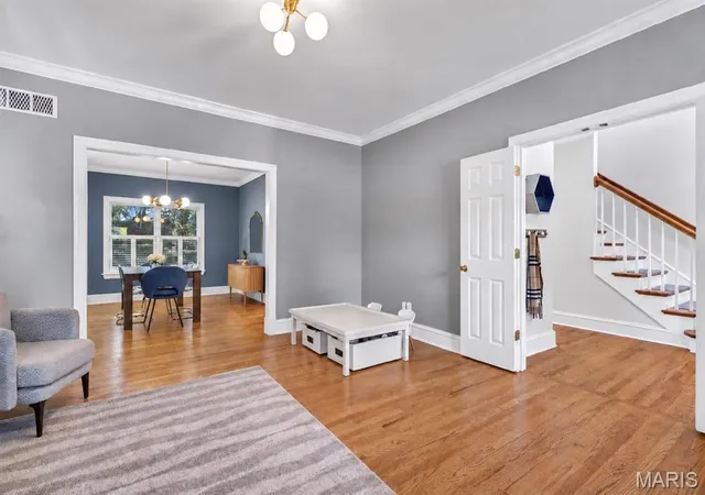 Photo 4 of Sale Pending at 1007 N Clay Ave, Saint Louis, MO 63122 | MLS# MIS26059354 | Listing updated on 2026-10-05