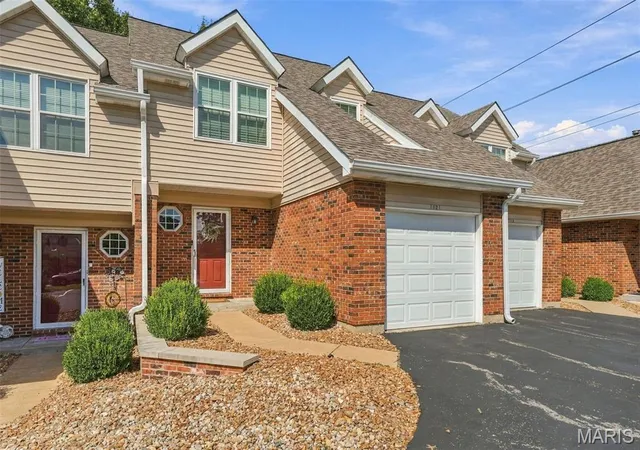 Townhouse for sale at 1021 Alpine Ridge Dr, Ballwin, MO 63021 | MLS# MIS26059378 | Listing updated on 2026-09-21