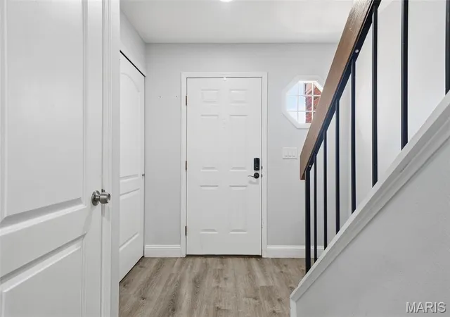 Photo 2 of Townhouse for sale at 1021 Alpine Ridge Dr, Ballwin, MO 63021 | MLS# MIS26059378 | Listing updated on 2026-09-21