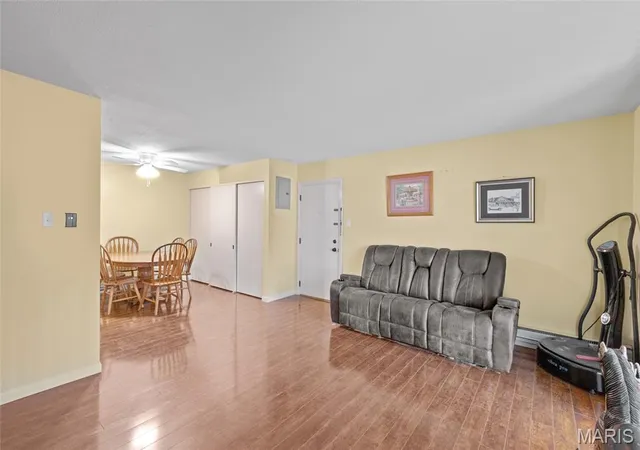 Photo 3 of Sale Pending at 1660 Blue Ridge Dr #A, Saint Louis, MO 63125 | MLS# MIS26059392 | Listing updated on 2026-10-07