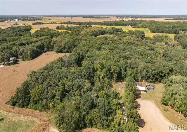 Photo 1 of Manufactured home for sale at 1468 F S Rd, Medora, IL 62063 | MLS# MIS26059398 | Listing updated on 2026-10-06