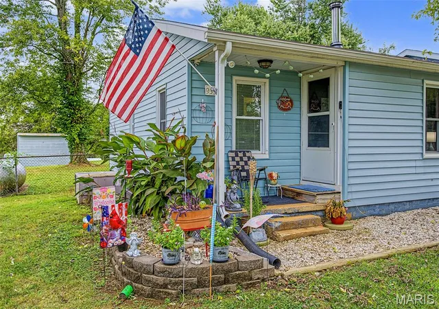 Photo 1 of Sale Pending at 9331 Church Dr, Pevely, MO 63070 | MLS# MIS26059410 | Listing updated on 2026-10-03