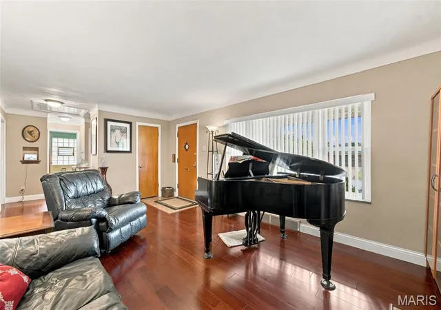 Photo 3 of Single family home for sale at 5120 Mccausland Ave, Saint Louis, MO 63109 | MLS# MIS26059421 | Listing updated on 2026-10-10