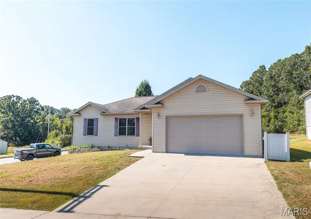 Single family home for sale at 2707 Cooper St, Rolla, MO 65401 | MLS# MIS26059434