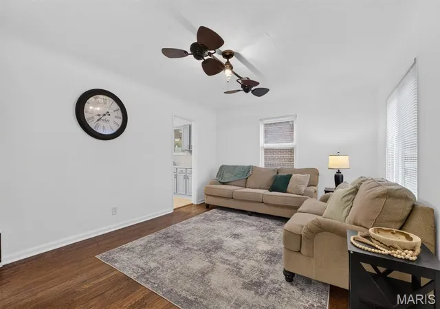 Photo 3 of Single family home for sale at 528 Ruthland Dr, Saint Louis, MO 63125 | MLS# MIS26059439 | Listing updated on 2026-09-28