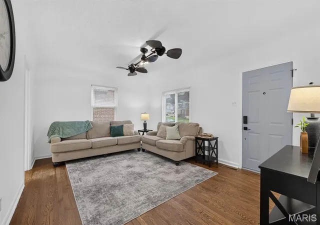 Photo 4 of Single family home for sale at 528 Ruthland Dr, Saint Louis, MO 63125 | MLS# MIS26059439 | Listing updated on 2026-09-28