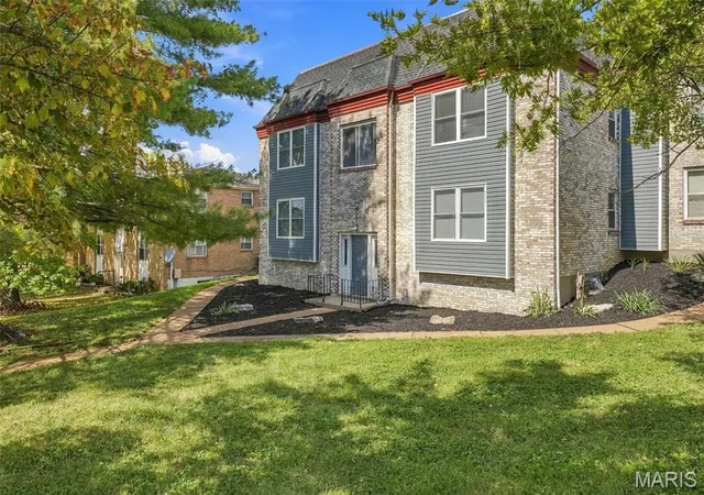 Multi family home for sale at 10003 Willdan Dr, Saint Louis, MO 63123 | MLS# MIS26059445
