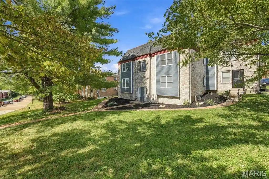 Listing Photo 45 - Condo for sale in 10003 Willdan Dr located at 10003 Willdan Dr, Saint Louis, MO 63123 - Unit 10003 Willdan Dr